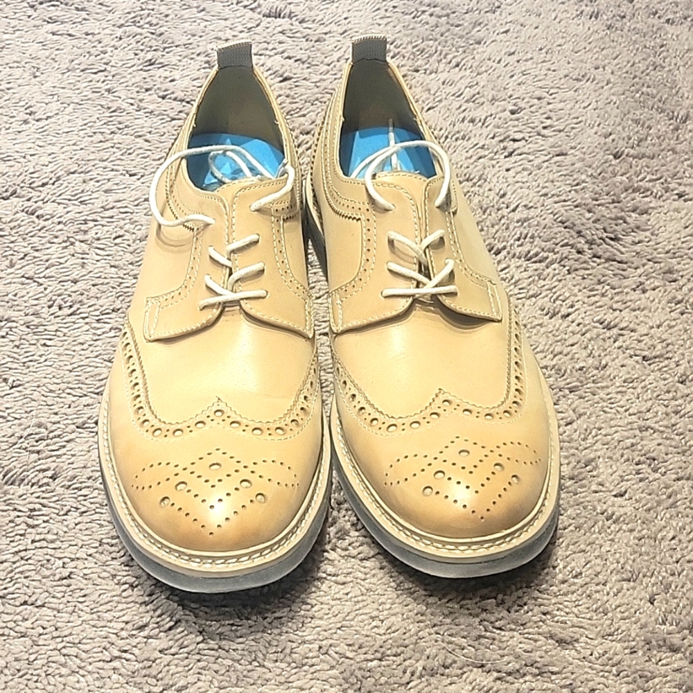 Kenneth Cole reaction size 8 men's dress shoes